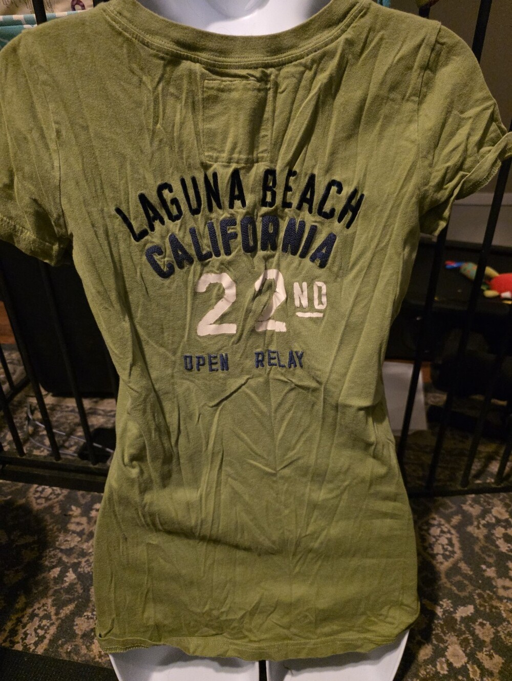 Hollister GREEN T-shirt Size Small